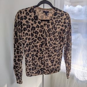 Gap Button-up Sweater Size Small